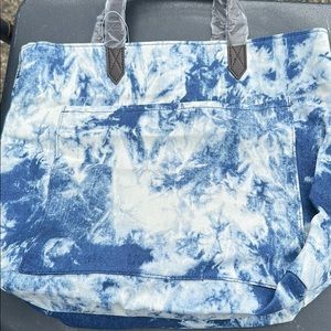 Brand New- Thirty-one Window Shopper